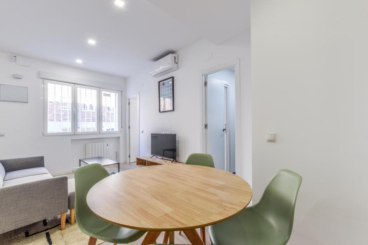 Apartamentos En Madrid Rio Екстер'єр фото