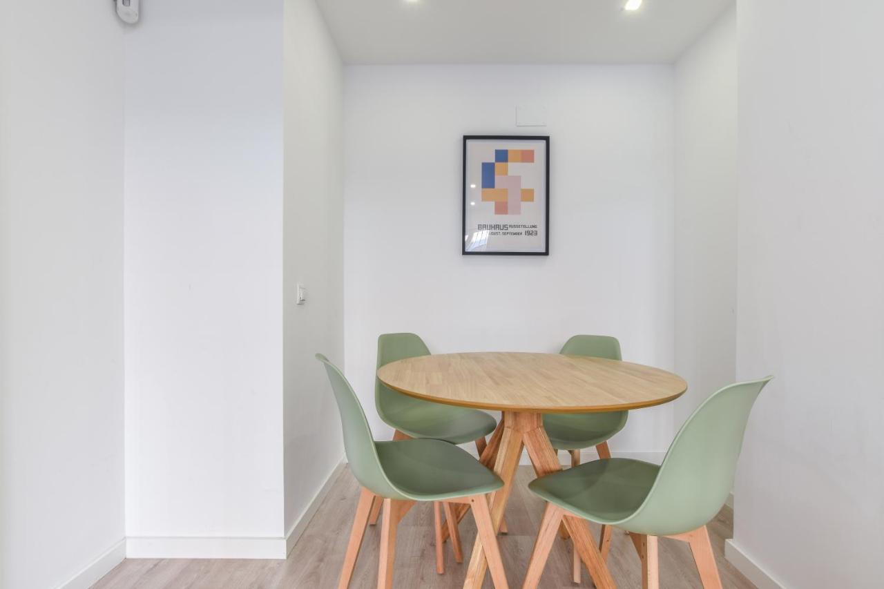 Apartamentos En Madrid Rio Екстер'єр фото